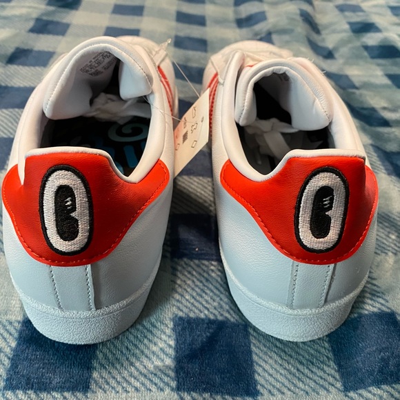 Women’s Adidas Superstar shoes - Picture 4 of 5